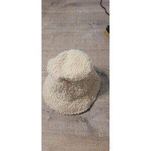 Alexis Bendel Womens White Sherpa Bucket‎ Hat